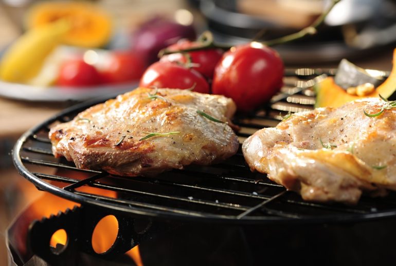 Genieten van een bbq aan huis met kok: gemak, gezelligheid en smaak